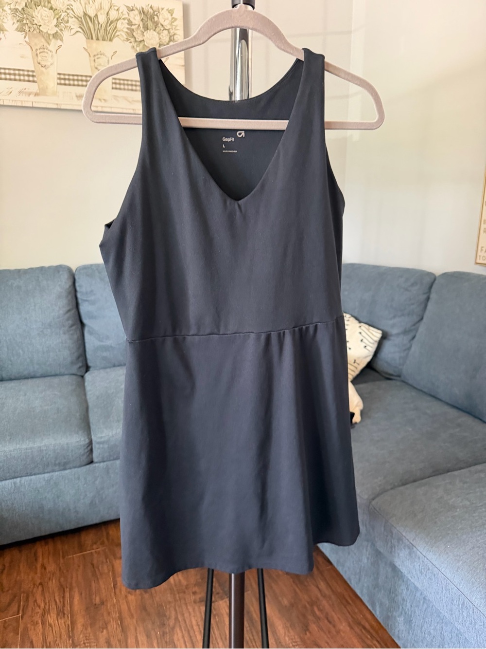 GAP Black V-Neck Sleeveless Mini Dress